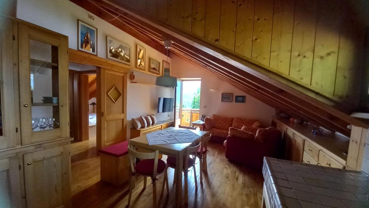 Apartamento Deliziosa Mansarda Con Vista Dolomiti San Vito di Cadore Exterior foto