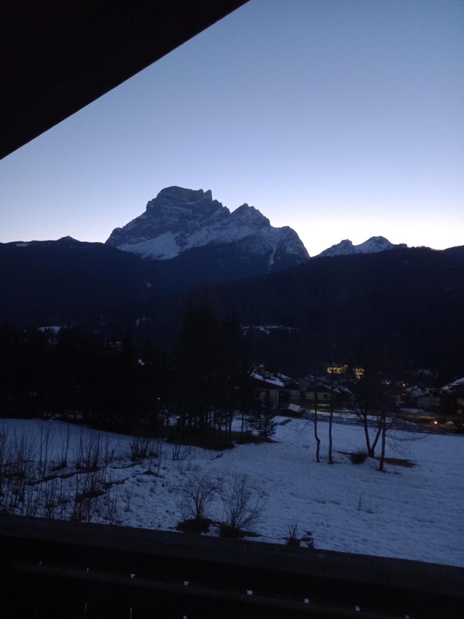 Apartamento Deliziosa Mansarda Con Vista Dolomiti San Vito di Cadore Exterior foto