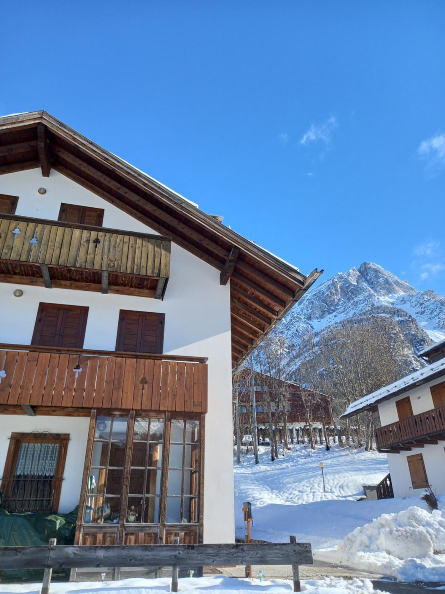 Apartamento Deliziosa Mansarda Con Vista Dolomiti San Vito di Cadore Exterior foto